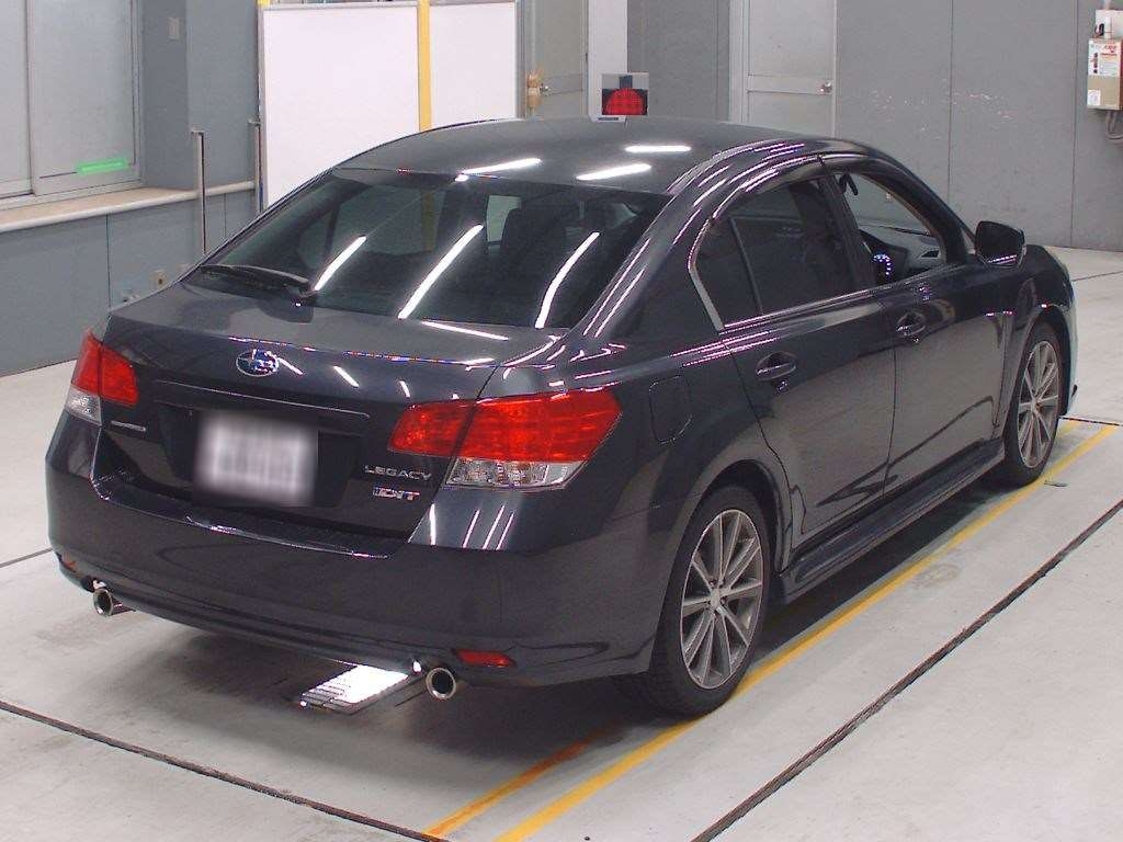 SUBARU LEGACY B4