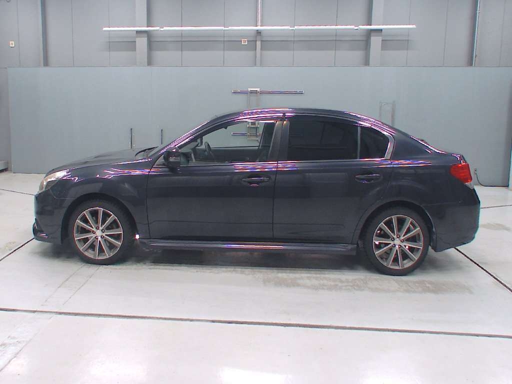 SUBARU LEGACY B4