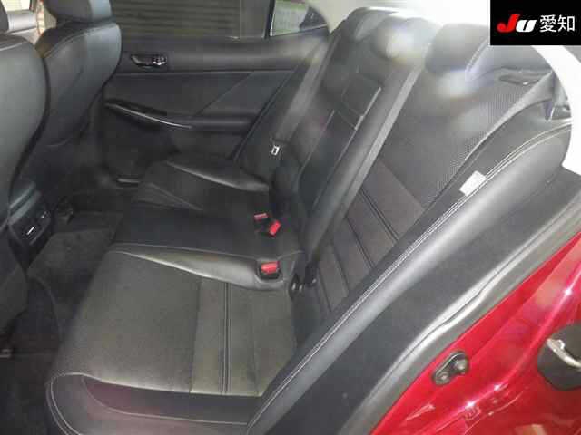 LEXUS IS300H