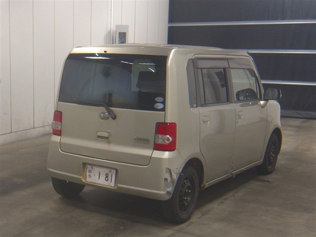 DAIHATSU MOVE CONTE