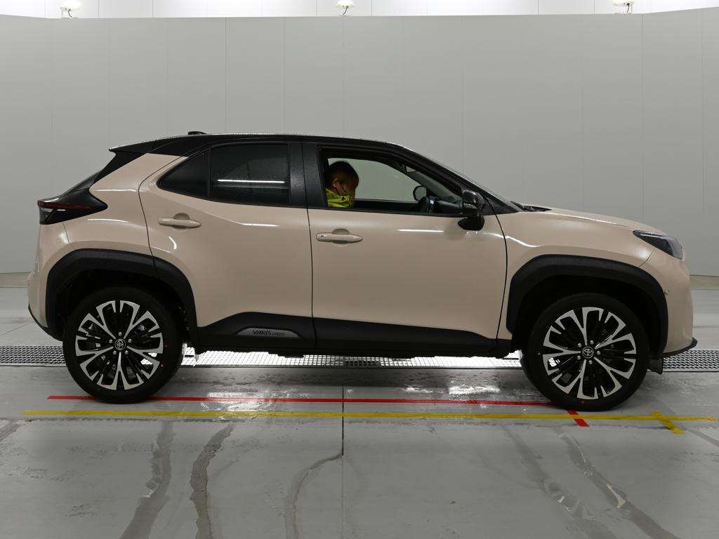 TOYOTA YARIS CROSS