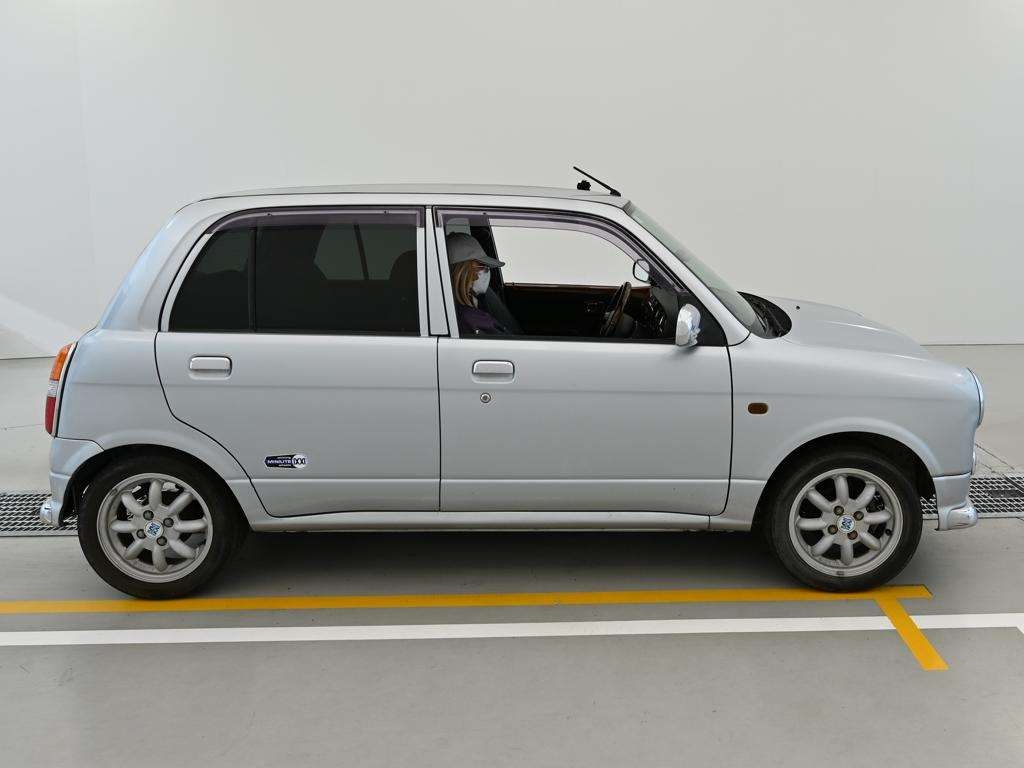 DAIHATSU MIRA GINO