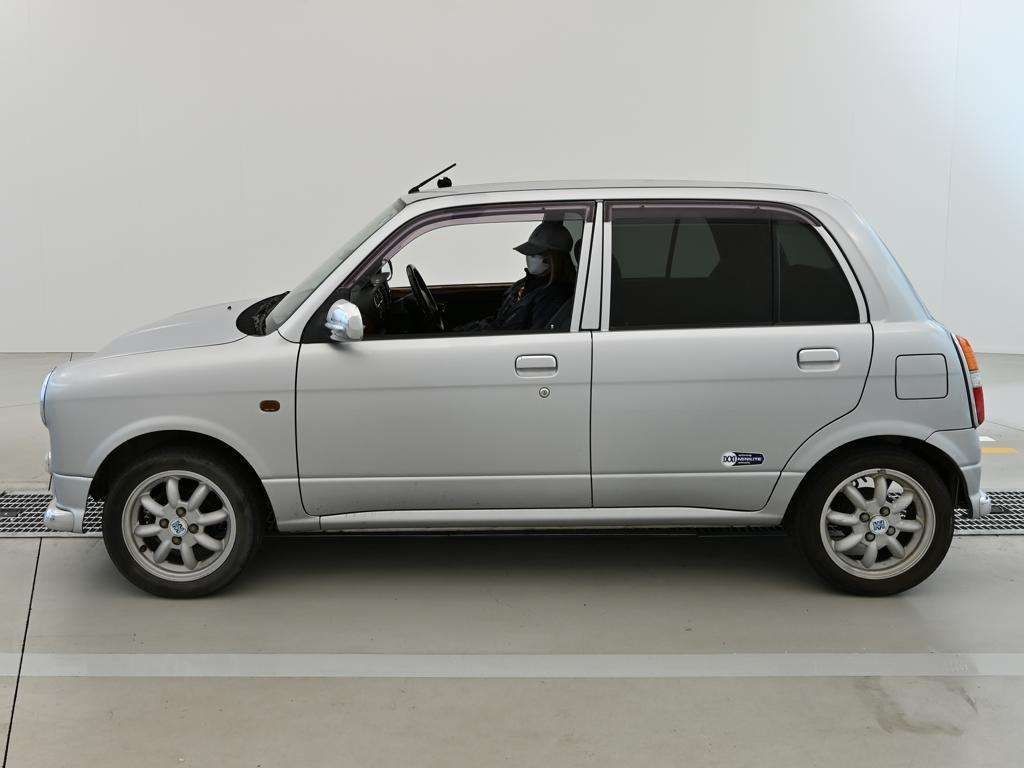 DAIHATSU MIRA GINO