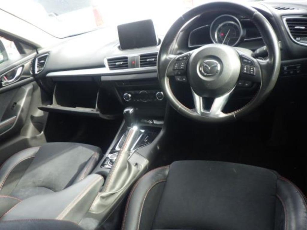 MAZDA AXELA