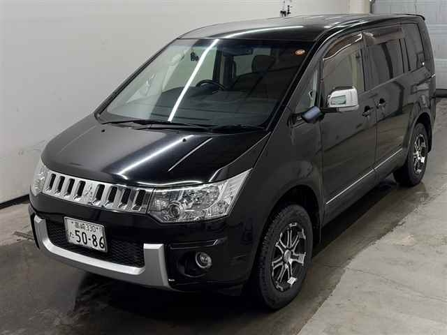 MITSUBISHI DELICA D:5