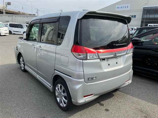 MITSUBISHI DELICA D:2