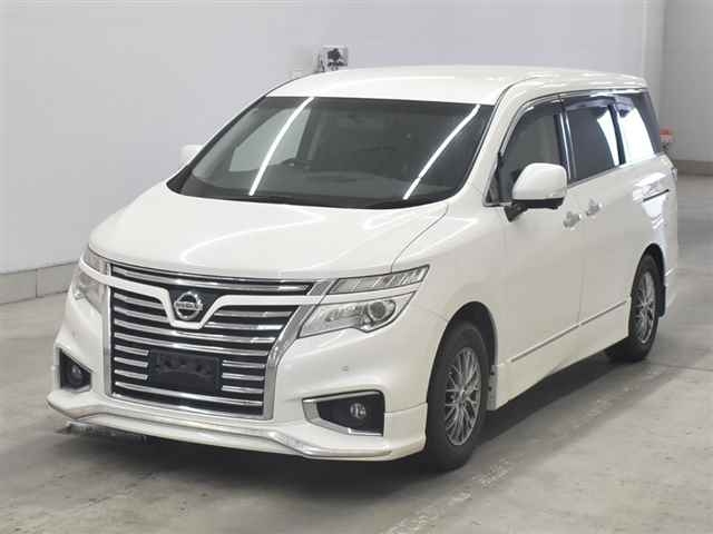 NISSAN ELGRAND