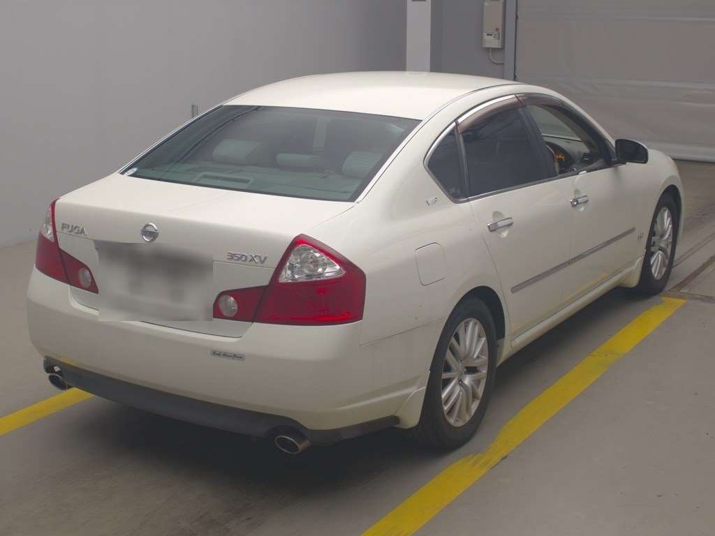 NISSAN FUGA