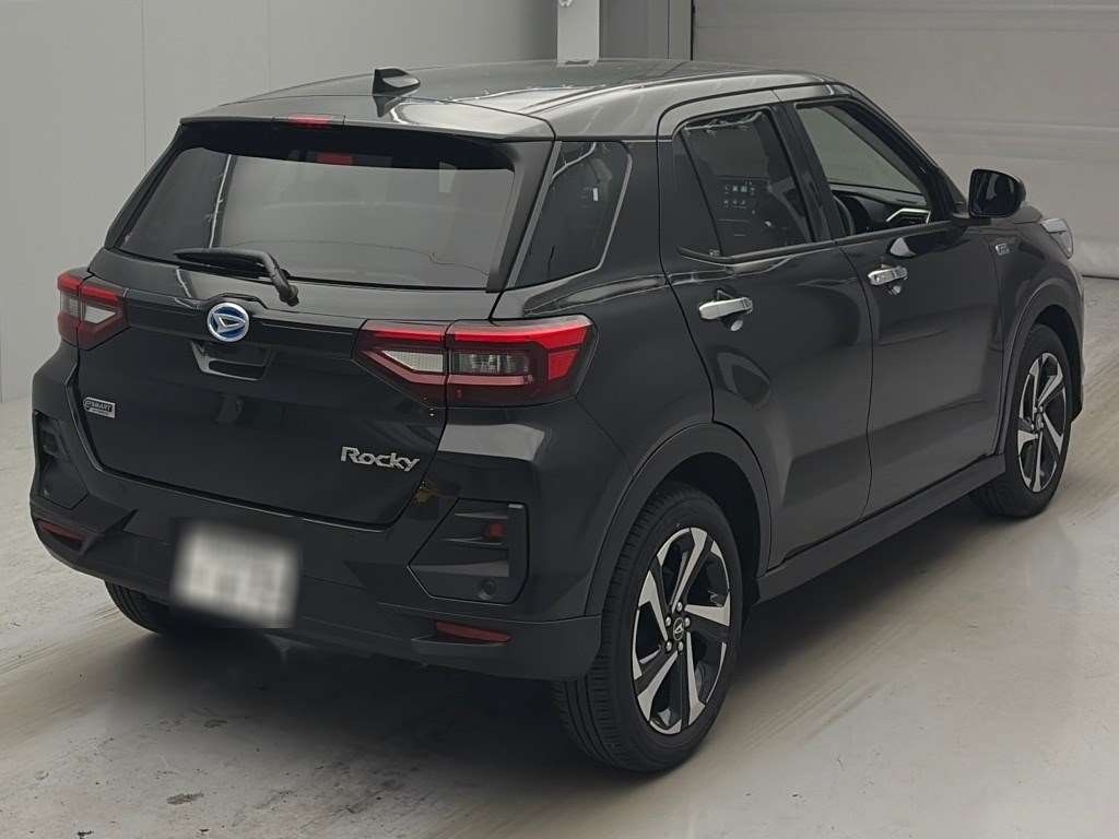 DAIHATSU ROCKY