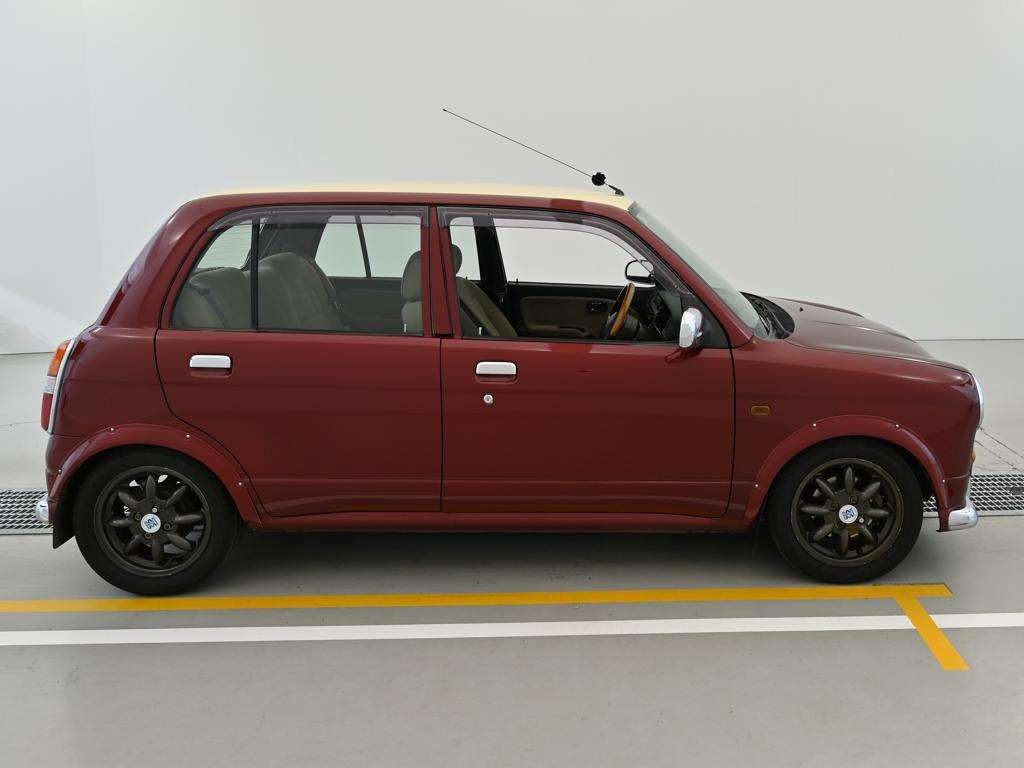 DAIHATSU MIRA GINO