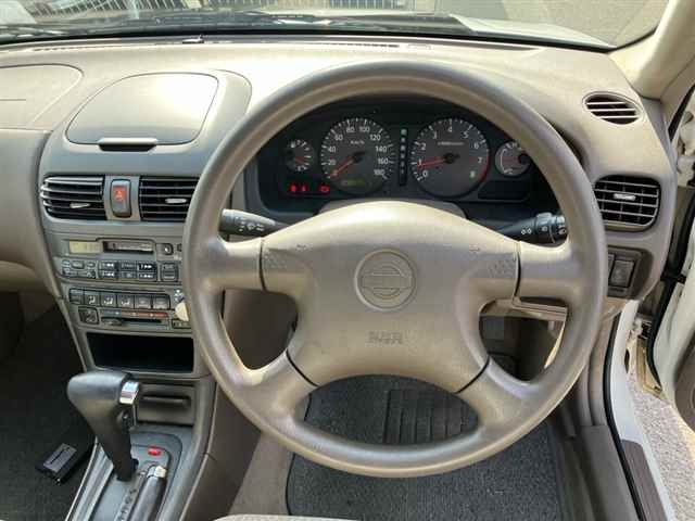 NISSAN SUNNY