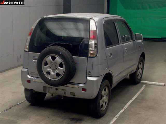 DAIHATSU TERIOS KID