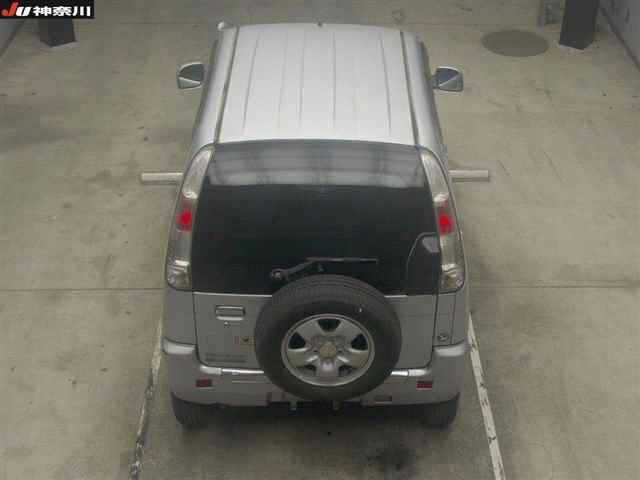DAIHATSU TERIOS KID