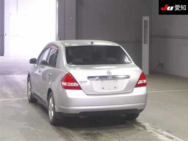 NISSAN TIIDA LATIO