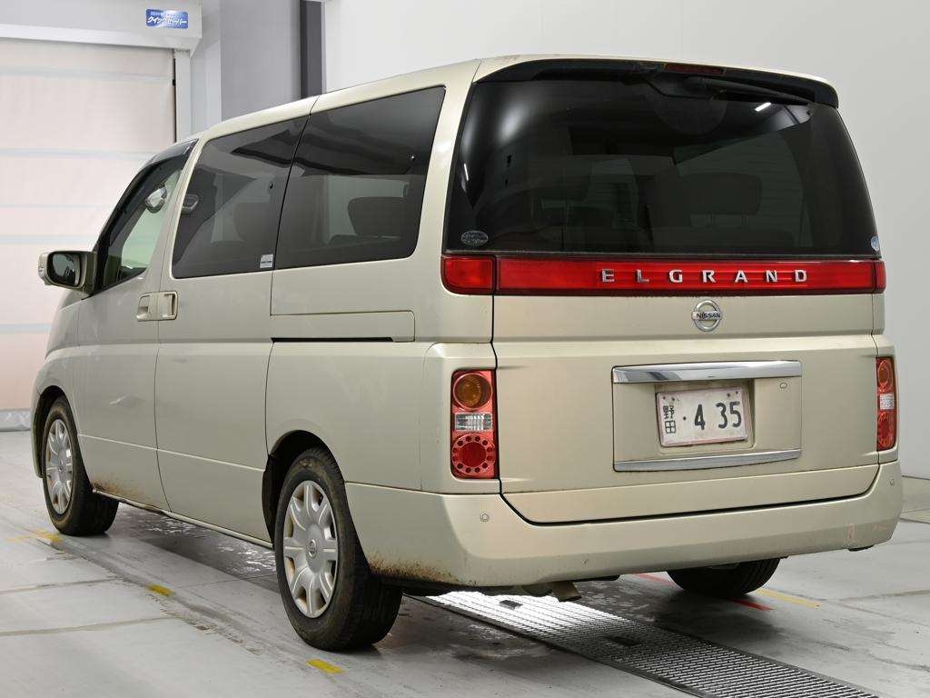 NISSAN ELGRAND