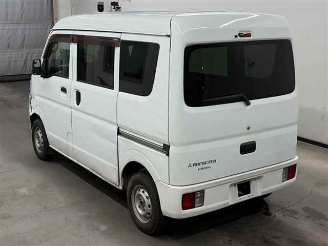 MITSUBISHI MINICAB