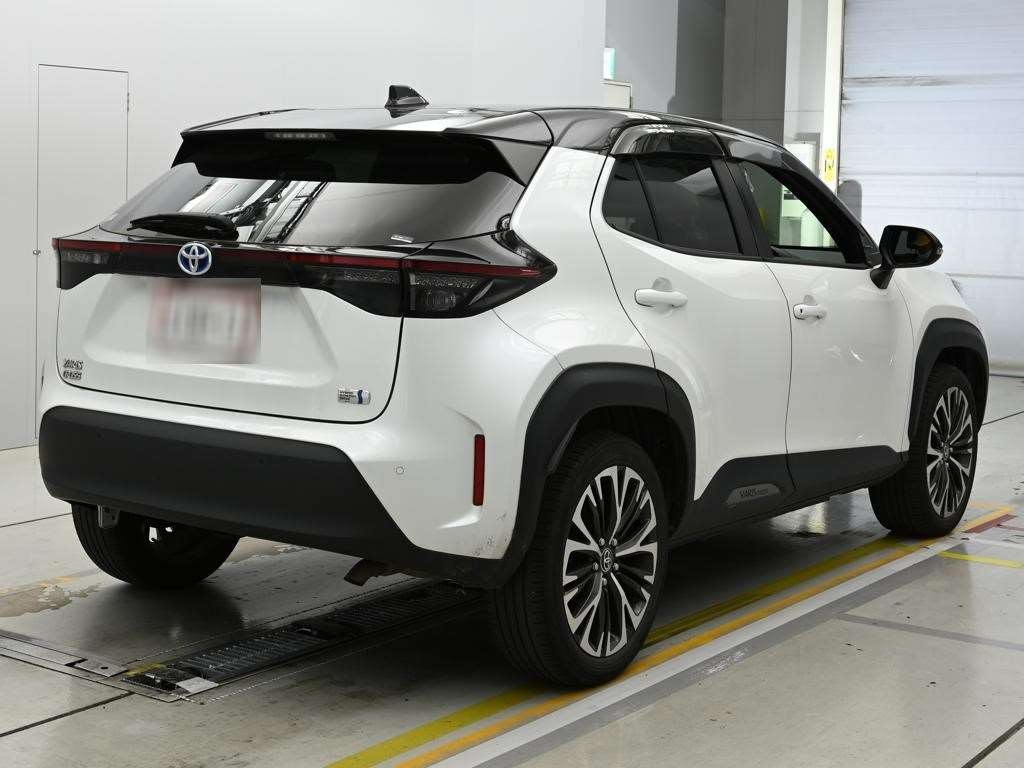 TOYOTA YARIS CROSS