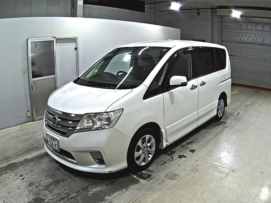NISSAN SERENA