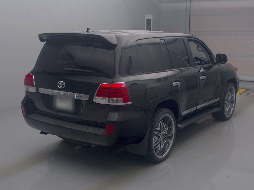 TOYOTA LAND CRUISER