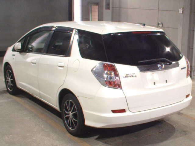 HONDA FIT SHUTTLE