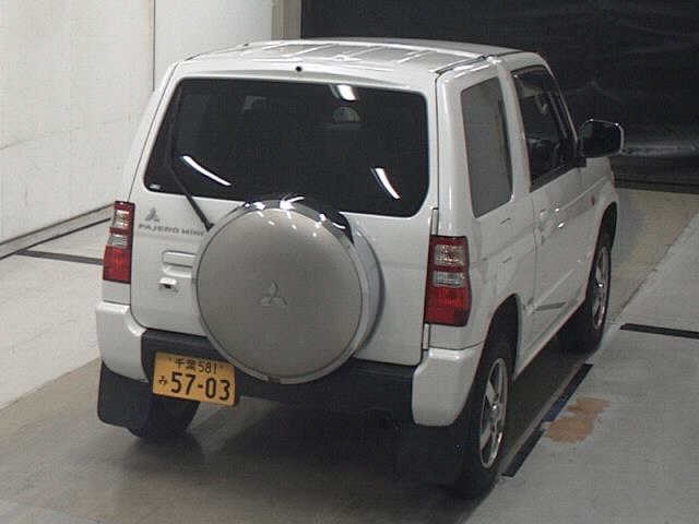MITSUBISHI PAJERO MINI