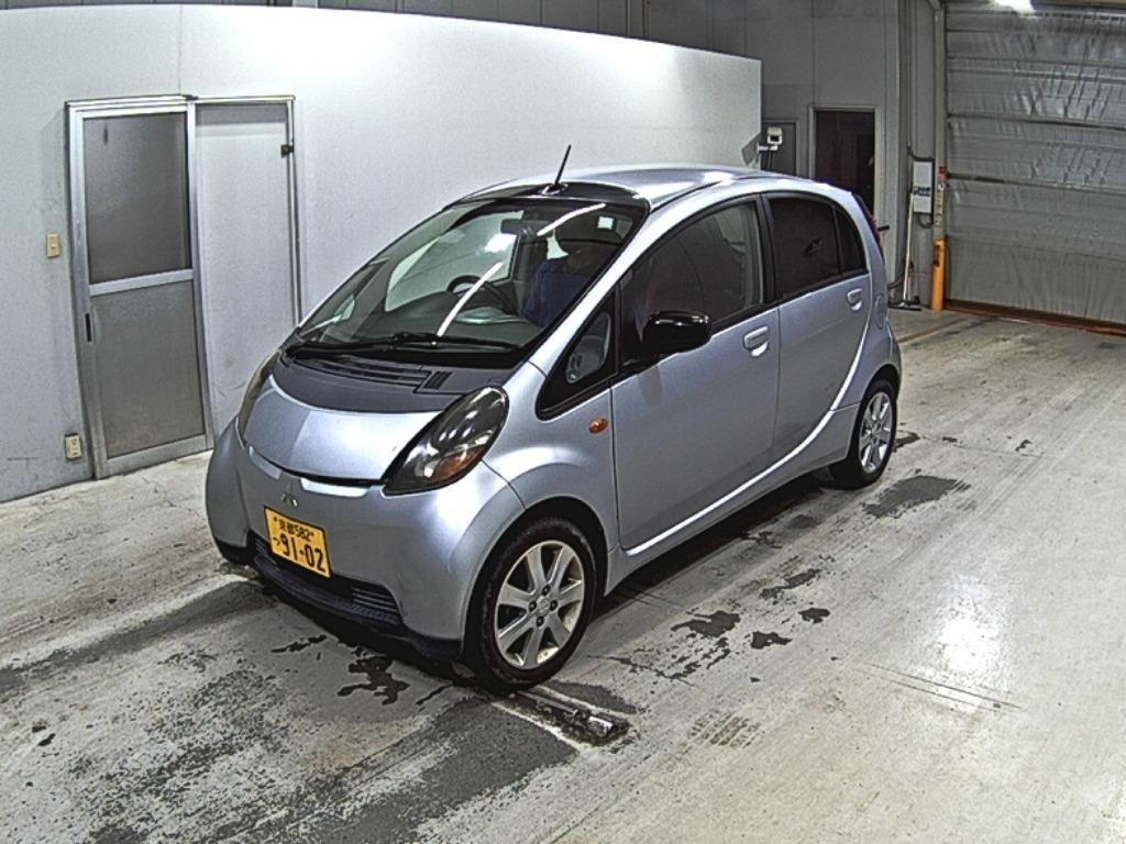 MITSUBISHI I