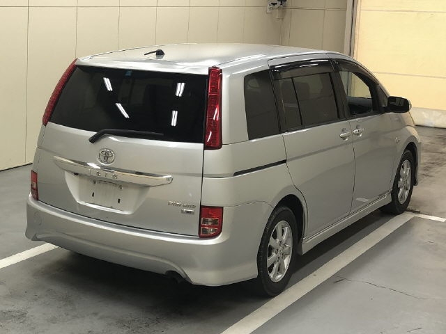 TOYOTA ISIS