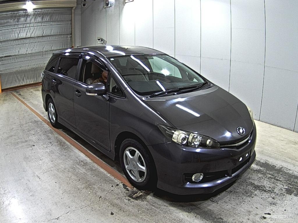 TOYOTA WISH