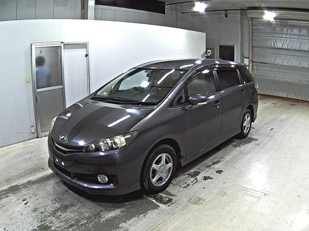 TOYOTA WISH