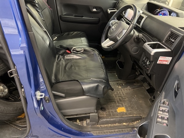 DAIHATSU WAKE