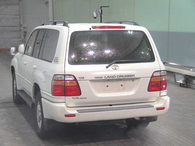 TOYOTA LAND CRUISER