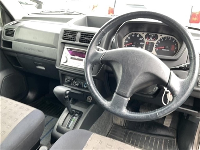 MITSUBISHI PAJERO MINI