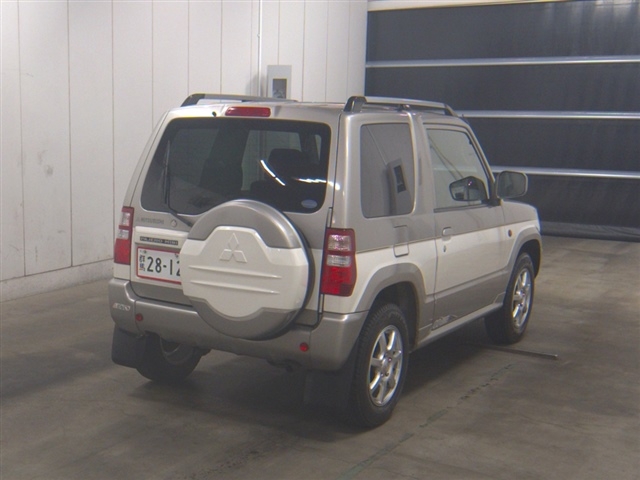 MITSUBISHI PAJERO MINI