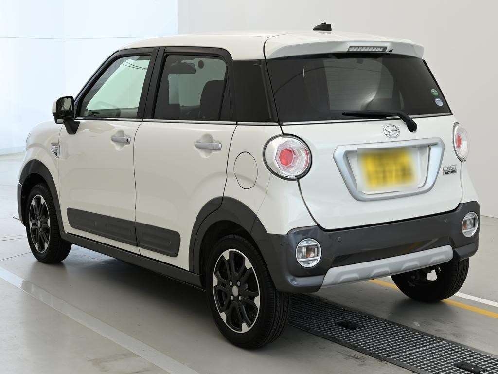 DAIHATSU CAST