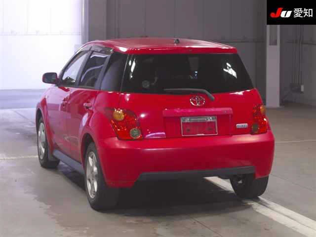 TOYOTA IST