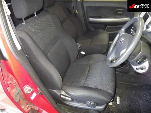 TOYOTA IST