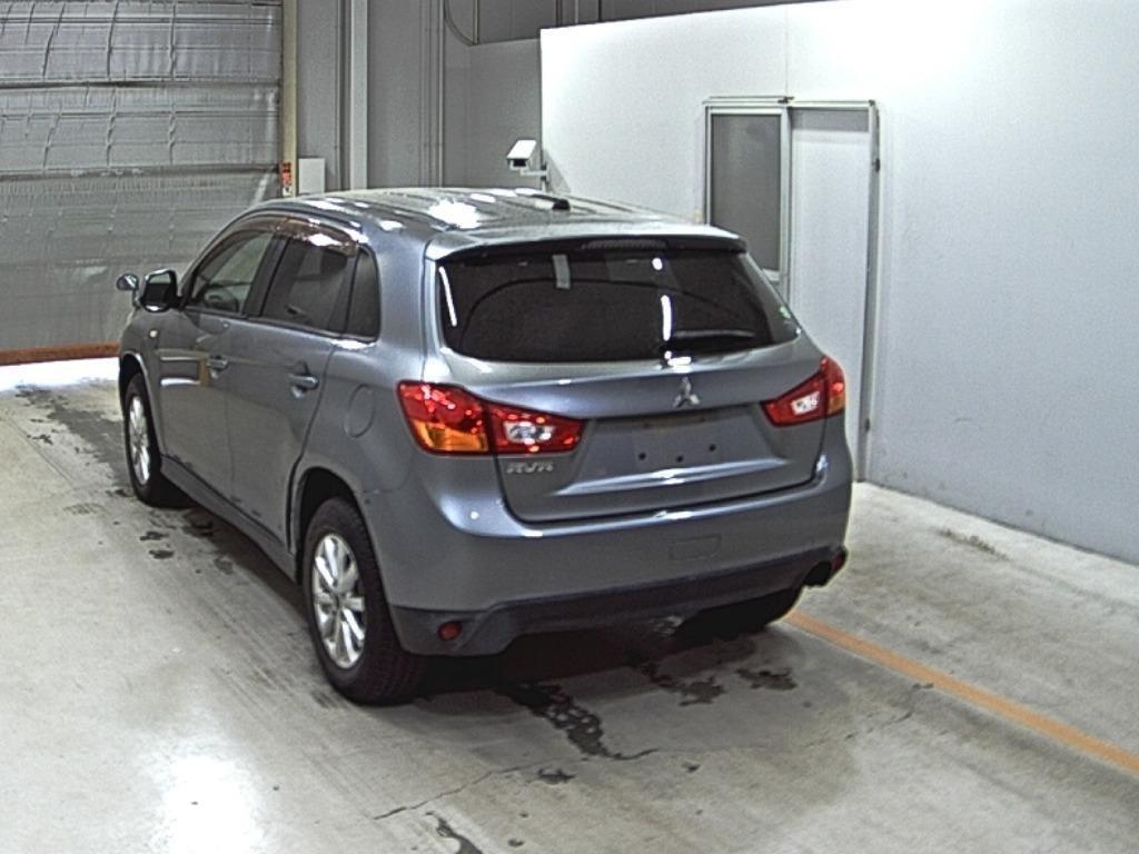 MITSUBISHI RVR