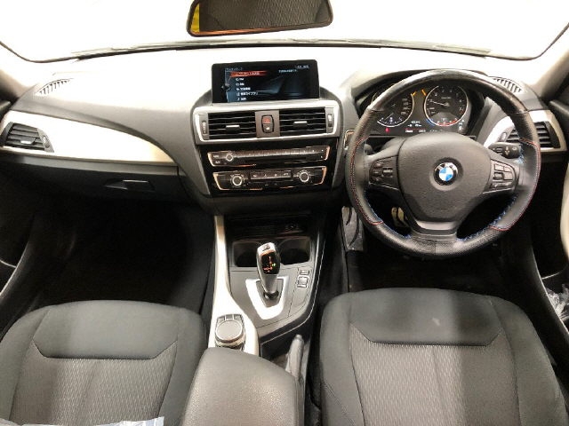 BMW 1-SERIES