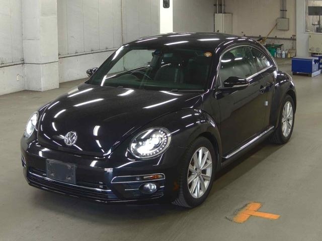 VOLKSWAGEN BEETLE