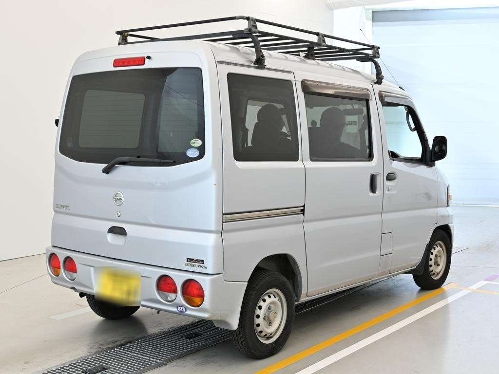 NISSAN CLIPPER