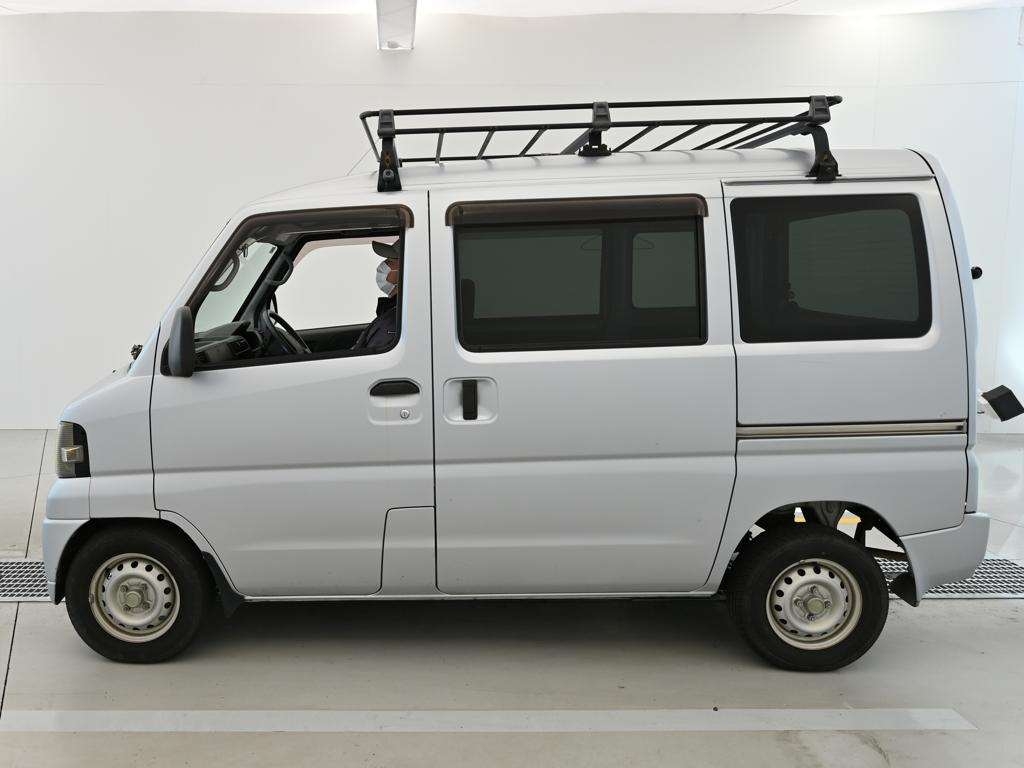 NISSAN CLIPPER