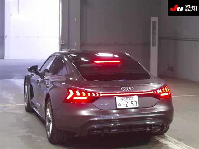 AUDI E-TRON GT