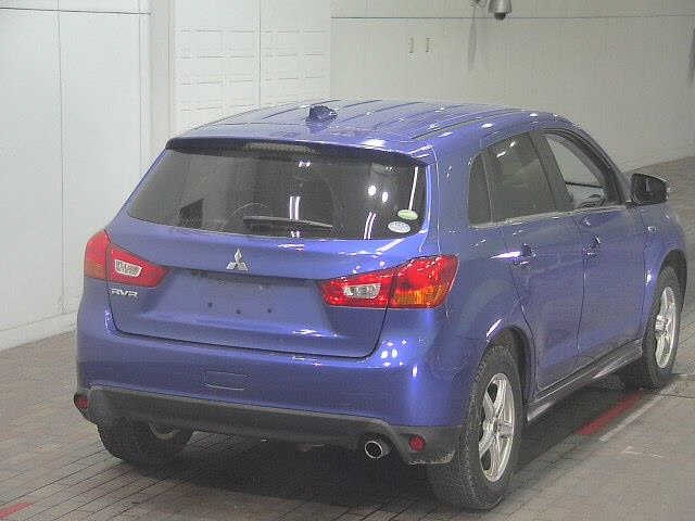 MITSUBISHI RVR