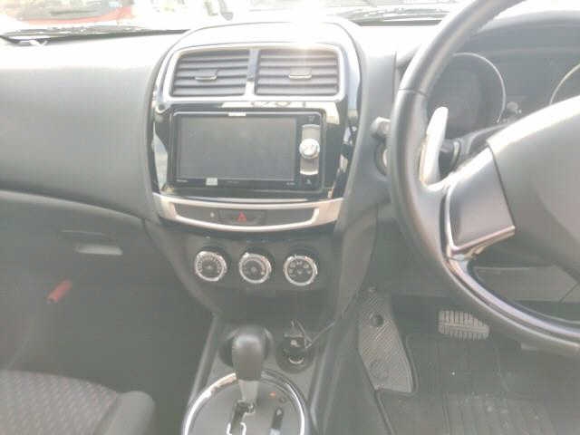MITSUBISHI RVR