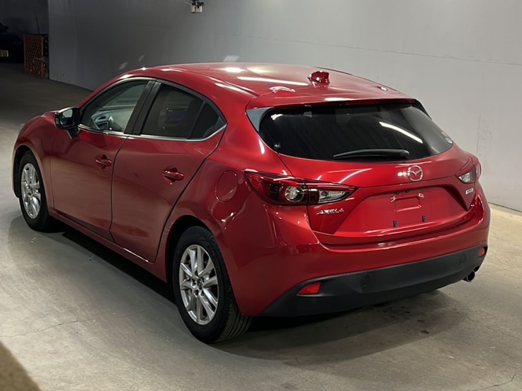 MAZDA AXELA