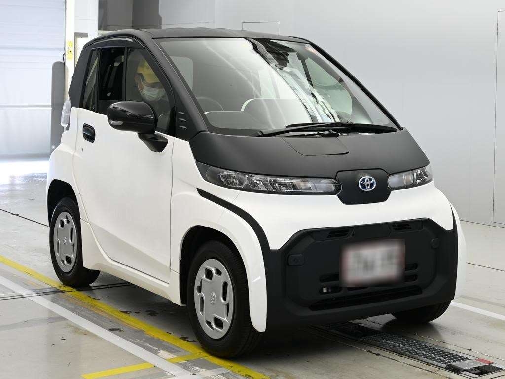 TOYOTA C+POD
