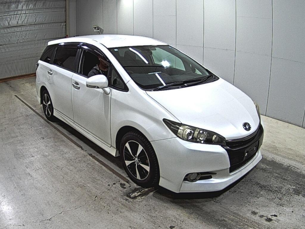 TOYOTA WISH