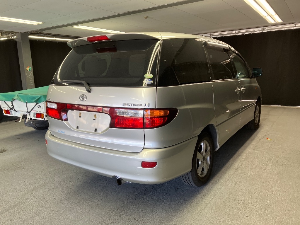TOYOTA ESTIMA