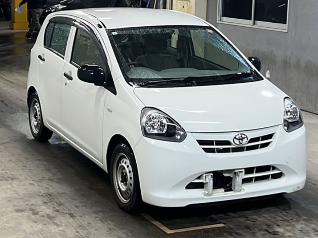 TOYOTA PIXIS EPOCH