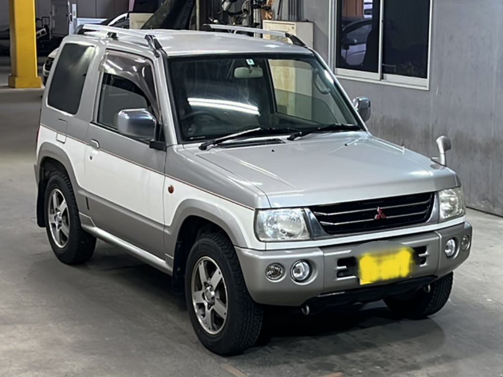 MITSUBISHI PAJERO MINI